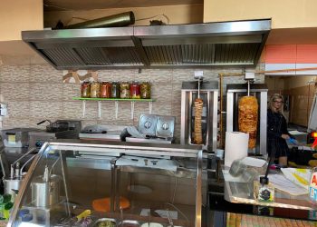 Inspectorii OPC Timiș Inchid Un Fast Food din Lugoj După Descoperirea Neregulilor Grave