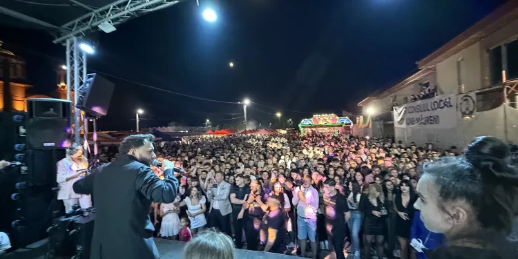 Ruga de la Măureni 2025, spectacol cu Leo de la Roșiori, peste 5000 de participanți.