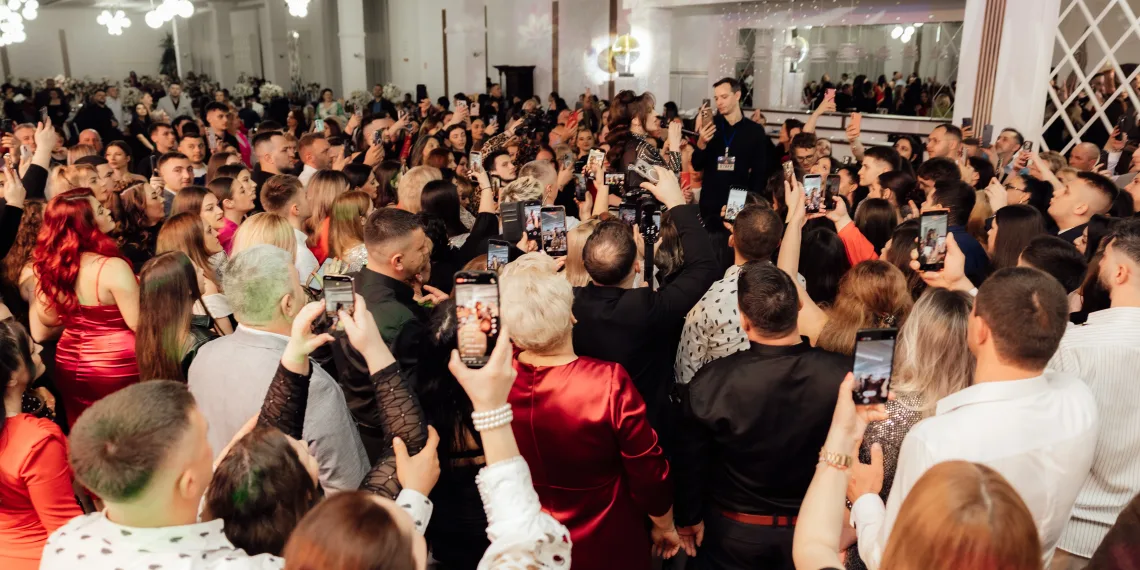 Andreea Chisăliță concert Timeea Events peste 1000 de persoane